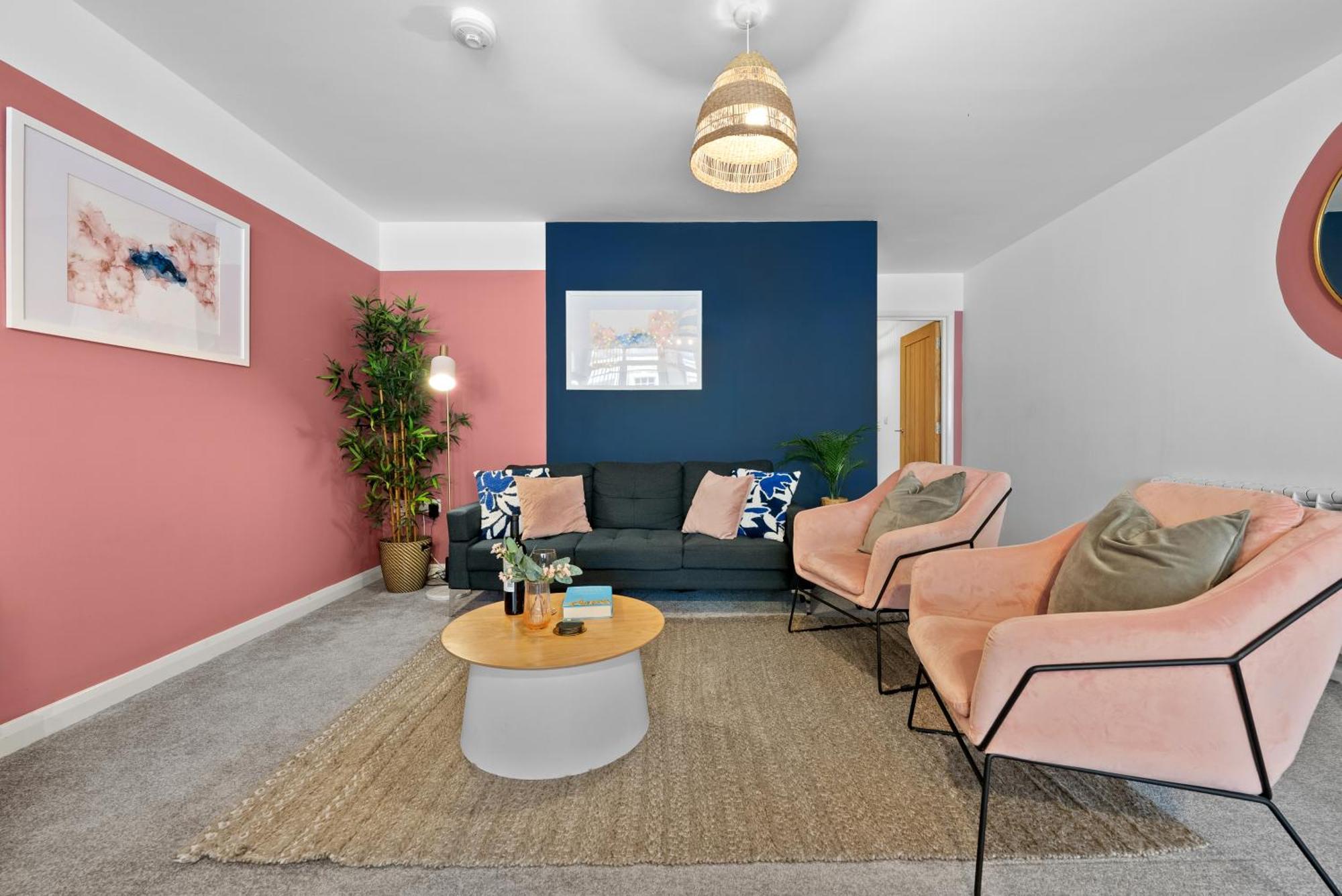 Glevum Lodge - 2 Bedroom Town Centre Apartment Cirencester Extérieur photo