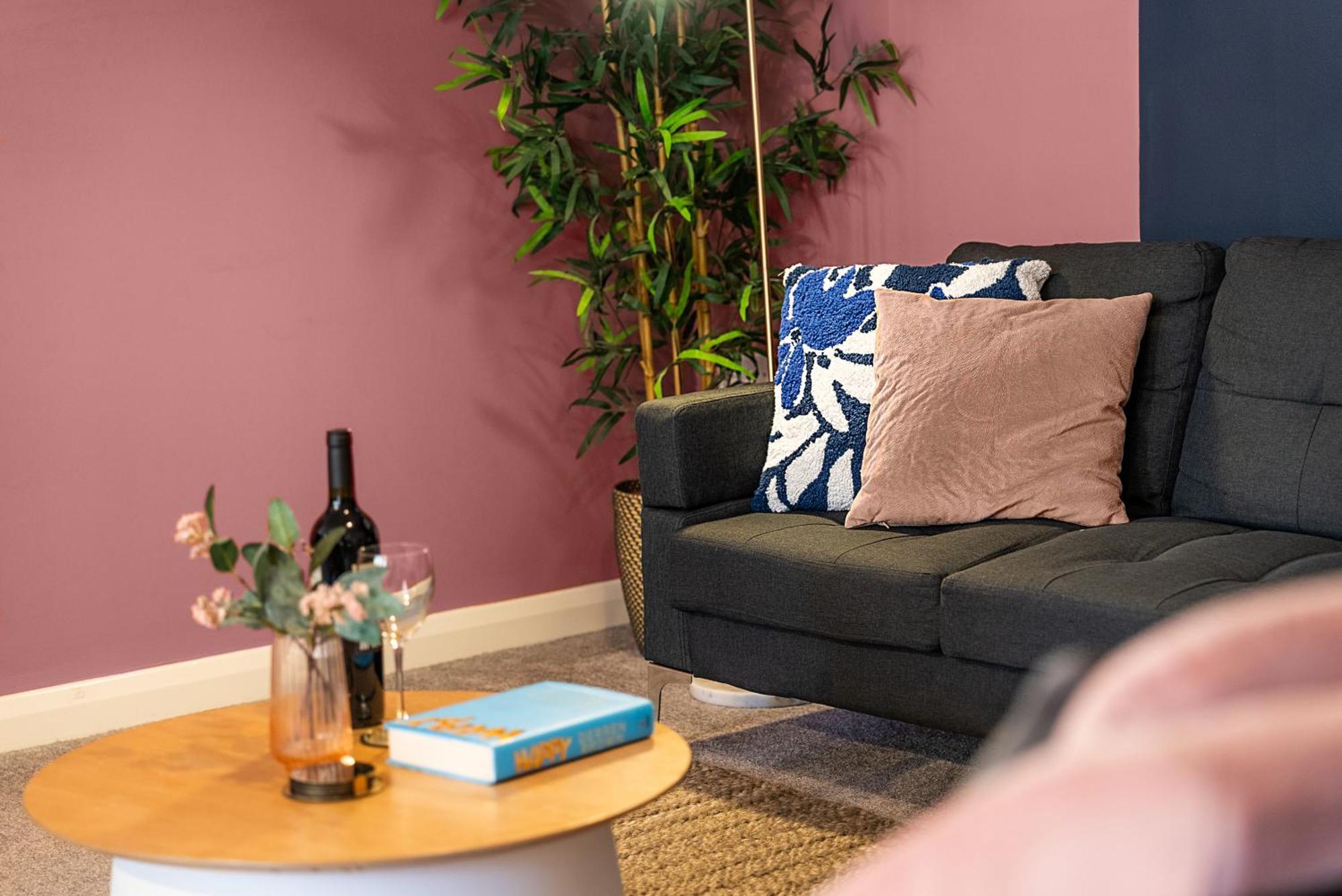 Glevum Lodge - 2 Bedroom Town Centre Apartment Cirencester Extérieur photo