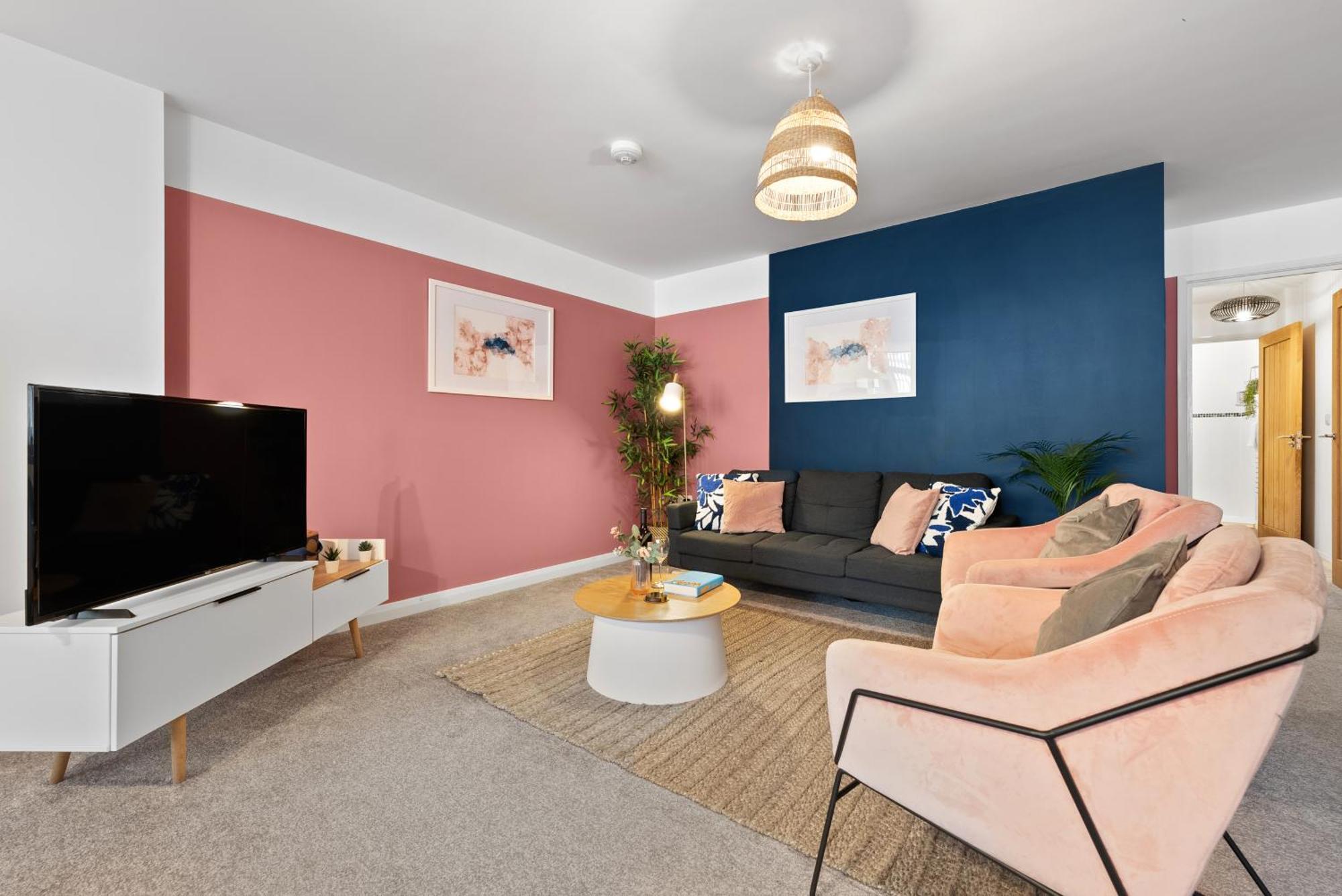 Glevum Lodge - 2 Bedroom Town Centre Apartment Cirencester Extérieur photo